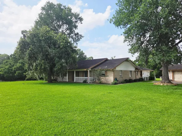 503 Greenbriar Dr, Friendswood, TX 77546