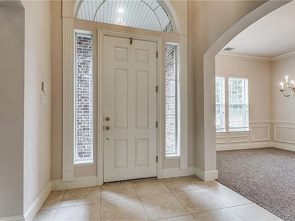 4th image of 2834 Lago Vista Ln