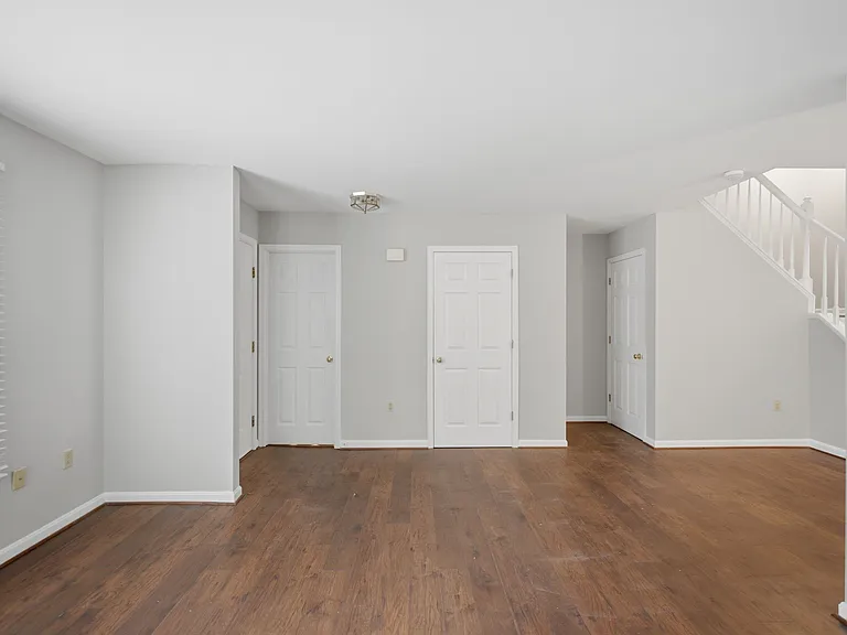 27 Ryan Ct — Photo 5