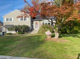 22 Carline Dr, Clifton, NJ 07013