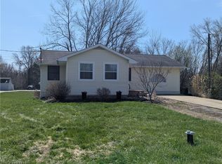 10676 Holcomb Rd, Newton Falls, OH 44444