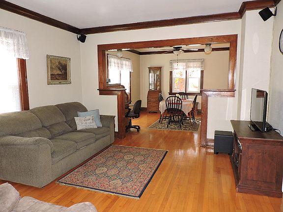 2nd image of 2235 17th Ave