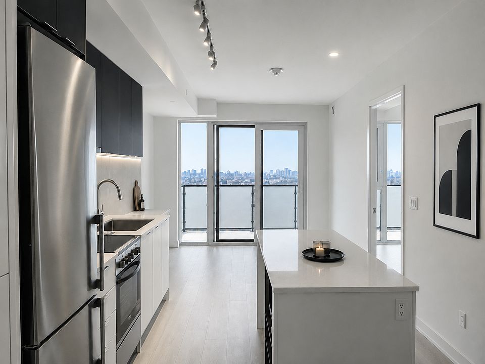 1st image of 8 Tippett Rd #1207
