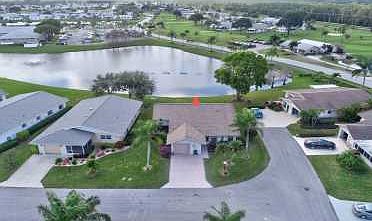 Home For Sale In Cypress Lakes