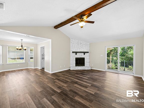 4th image of 106 Willowbrook Cir