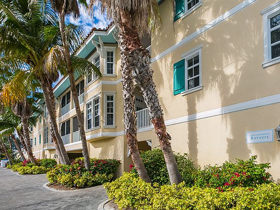 2nd image of 1325 Gulf Dr N #263
