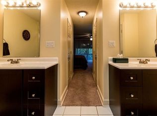 100 Discovery Bay Ln, Hot Springs, AR 71913