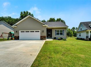 217 Ashwood Ln, Anderson, SC 29625