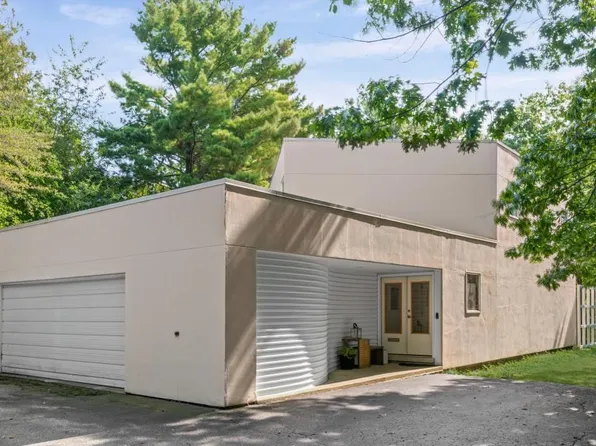 625 Sheridan Rd, Highland Park, IL 60035