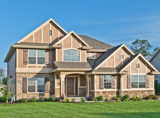 8330 Parkside Cir, West Des Moines, IA 50266