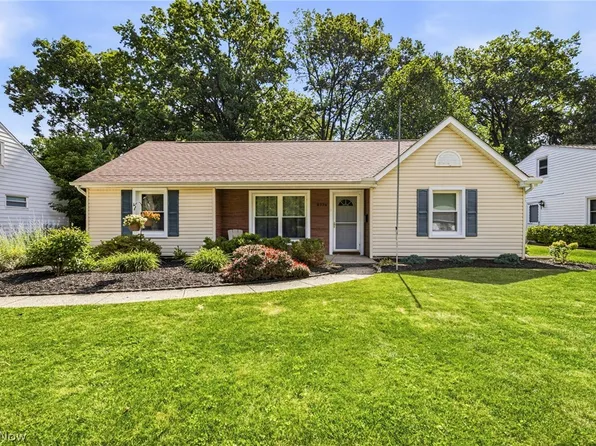 8225 Dartmoor Rd, Mentor, OH 44060