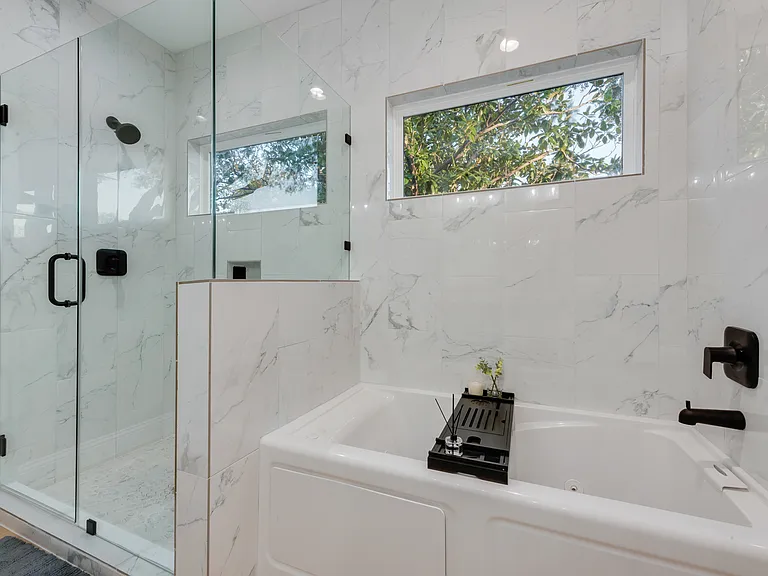 529 Pebblecreek Dr — Photo 16