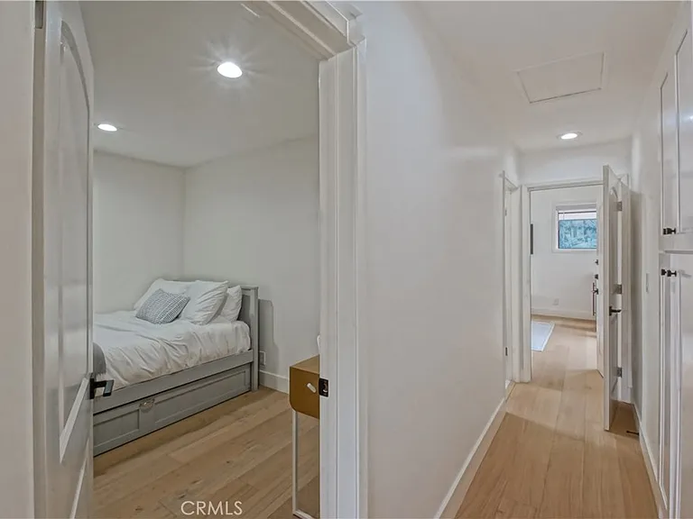 320 Marine Ave — Photo 53