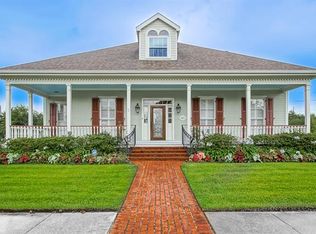 31 Admiralty Ct, New Orleans, LA 70131