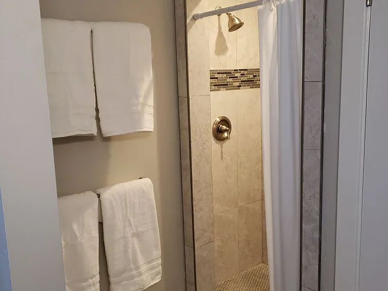 1712 E Wasatch Blvd — Photo 14