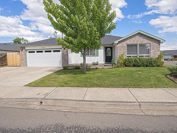 2nd image of 1290 Circle Wood Dr