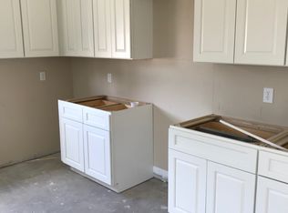 47 Regent Dr, Columbus, MS 39705