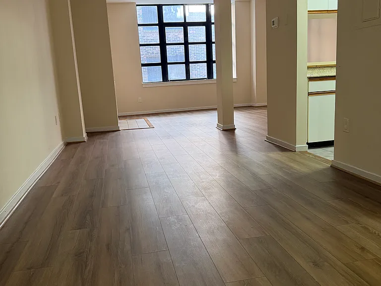 Monument Place Apartments — Photo 15
