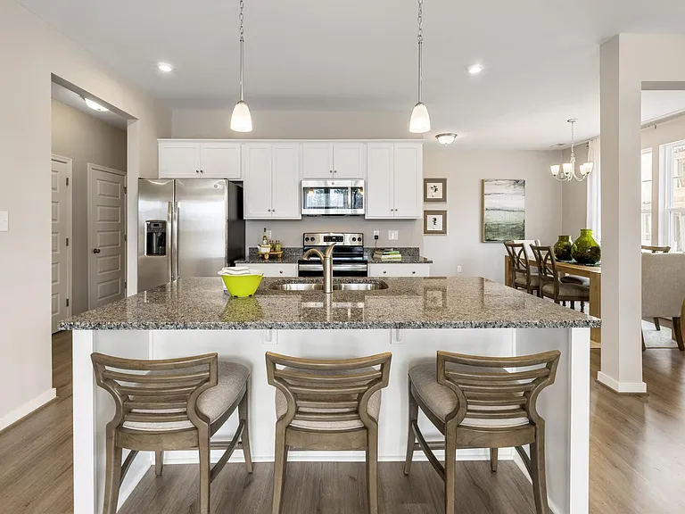 7160 Sandler Dr — Photo 8