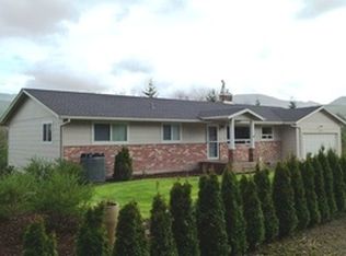 8030 Magnolia Dr, Tillamook, OR 97141