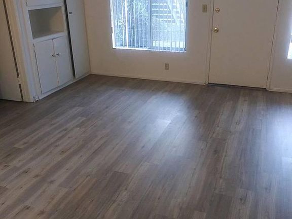 2nd image of 4323 Ventura Canyon Ave #B