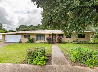 701 Landry St, Jeanerette, LA 70544