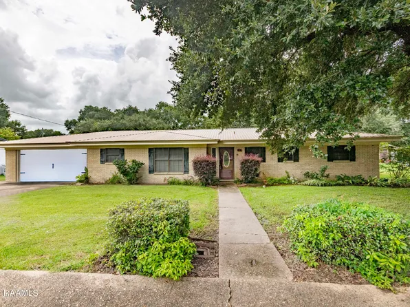701 Landry St, Jeanerette, LA 70544