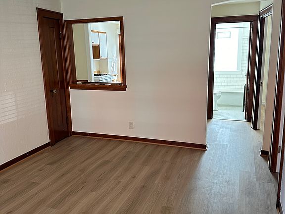 4th image of 1050 Kenmore Ave APT 4
