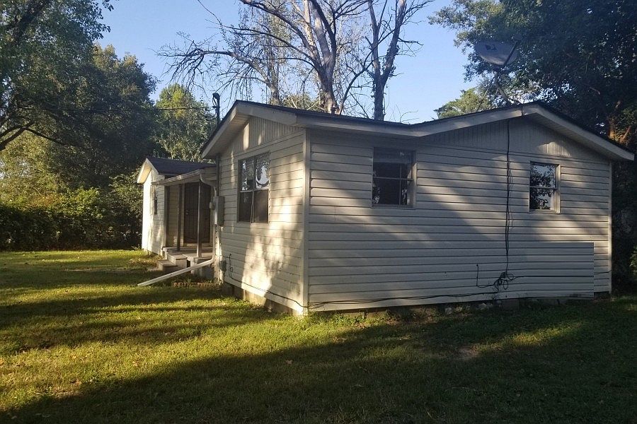 2nd image of 6415 Taylors Chapel Ln