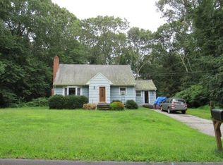 23 Chadwick Dr, Old Lyme, CT 06371