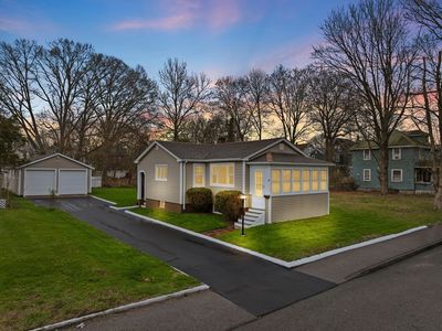 22 E Broadway, Taunton, MA, 02780