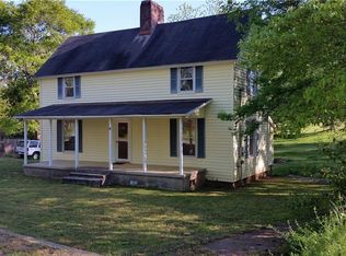 14 Goodrich St, Pelzer, SC 29669