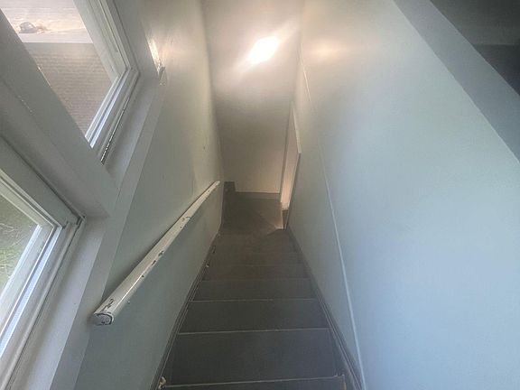 3rd image of 150 N Clinton St #1