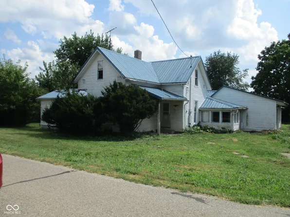 203 W Walnut St, Alamo, IN 47916