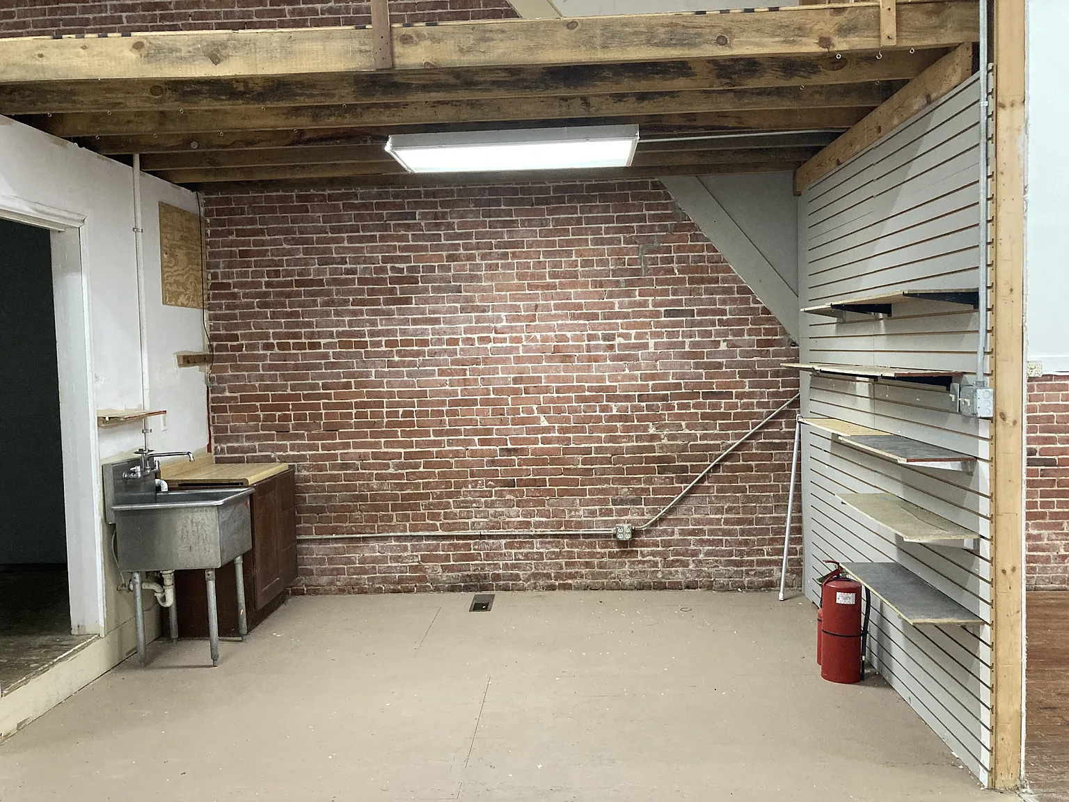 617 Main St — Photo 3