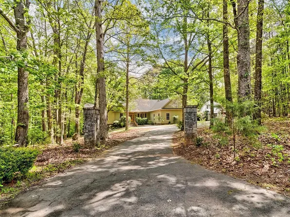 130 Orchard Place Ct, Lexington, SC 29072