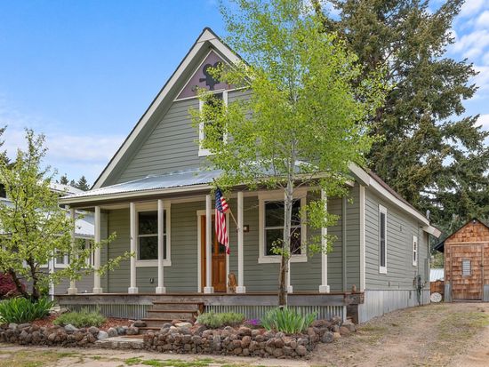 132 4th St, Roslyn, WA 98941