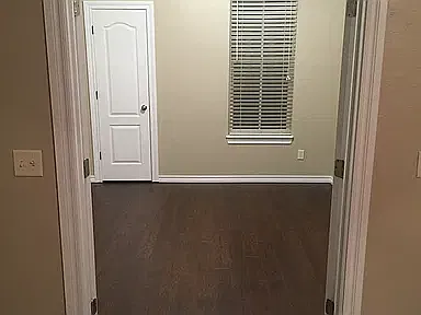 3 bed, 2000 sqft, $1,950 — Photo 1