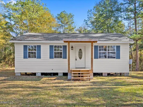 154 Forest Lake Rd, Beaumont, MS 39423