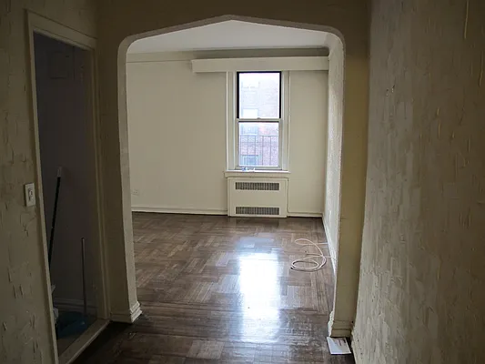 Rented by SUN WOOD REAL ESTATE | media 28