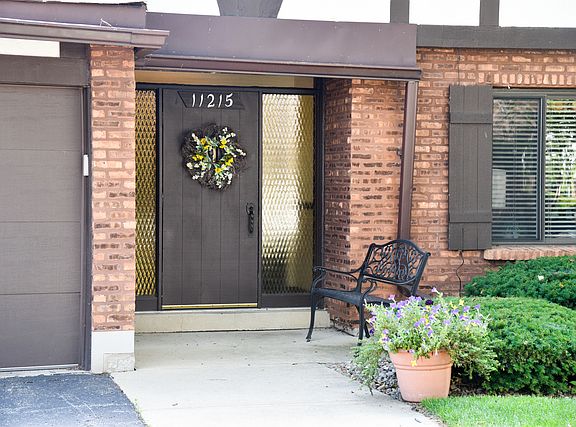 3rd image of 11215 Cottonwood Dr #30D
