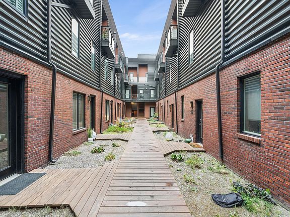 2nd image of 20007 N Philip St Unit B