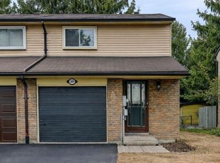 927 Burns St W #29, Whitby, ON L1N6J5