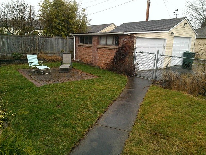 2nd image of 2728 Williams St
