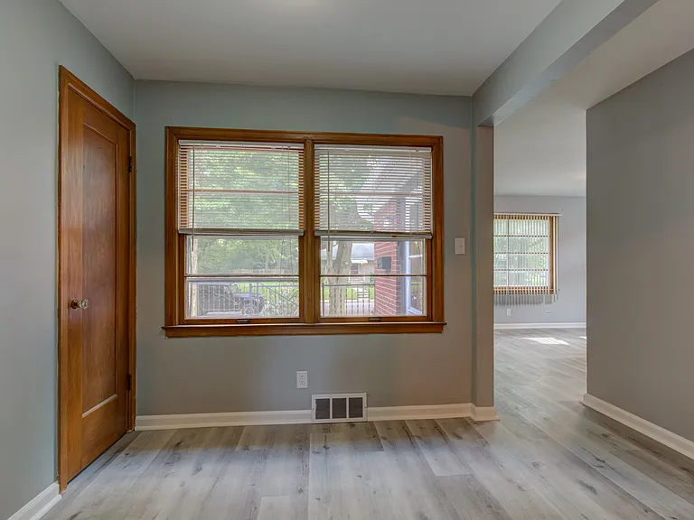 4610 Rookwood Ave — Photo 18