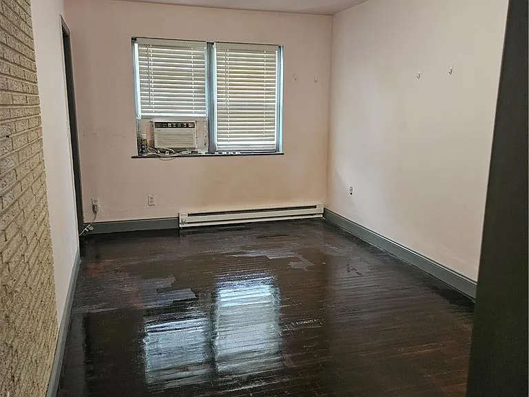 661 W Brookdale St — Photo 12