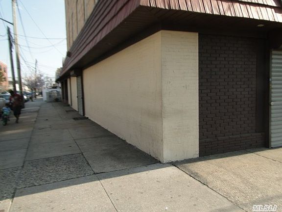 3rd image of 11620 Atlantic Ave