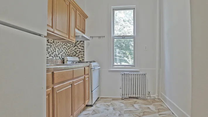 Rented by Compass | media 17