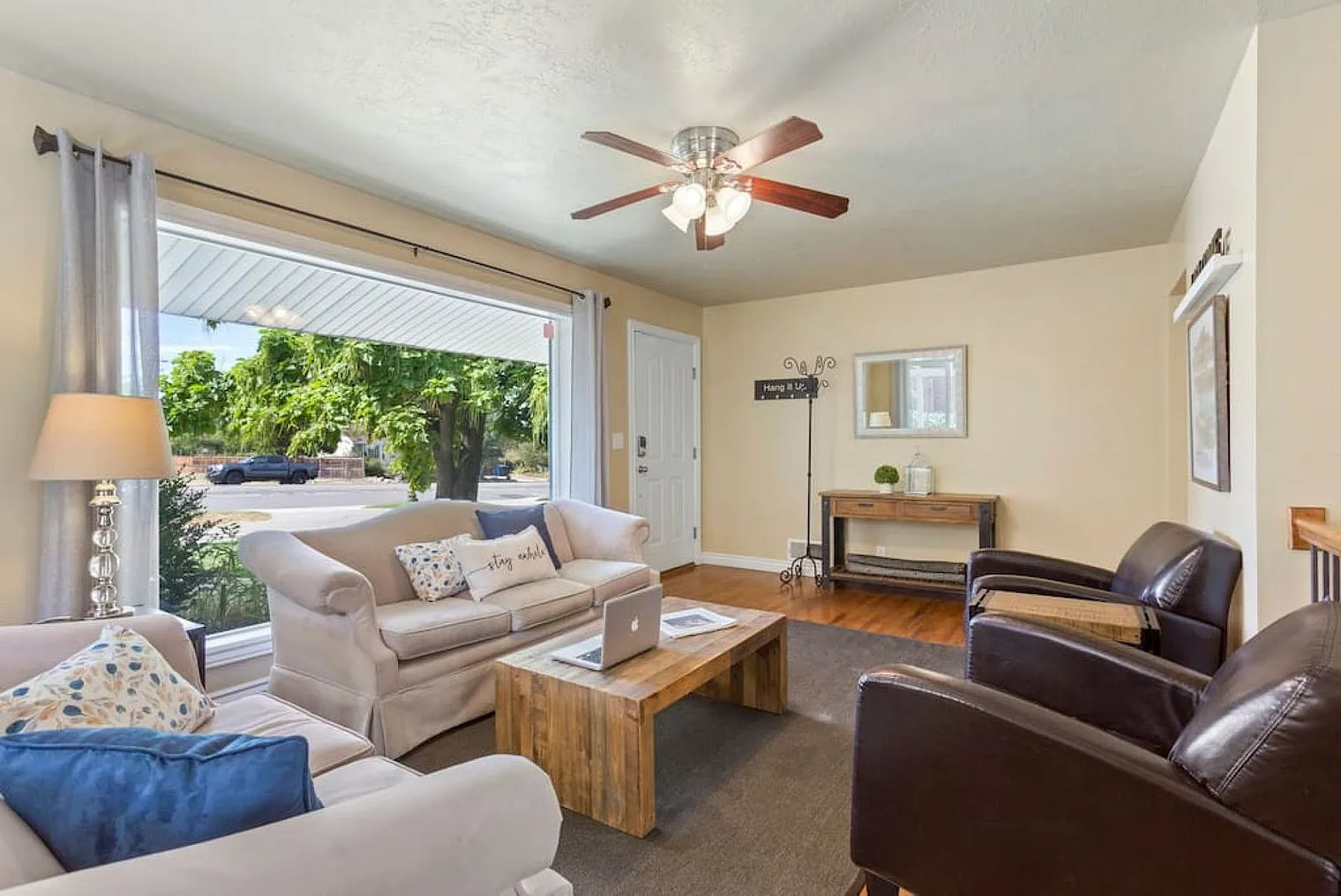 5 bed, 3.0 bath, $4,843 — Photo 1