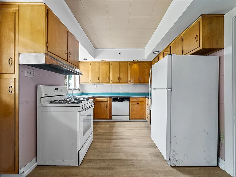 1306 Ridge Ave #1 — Photo 11